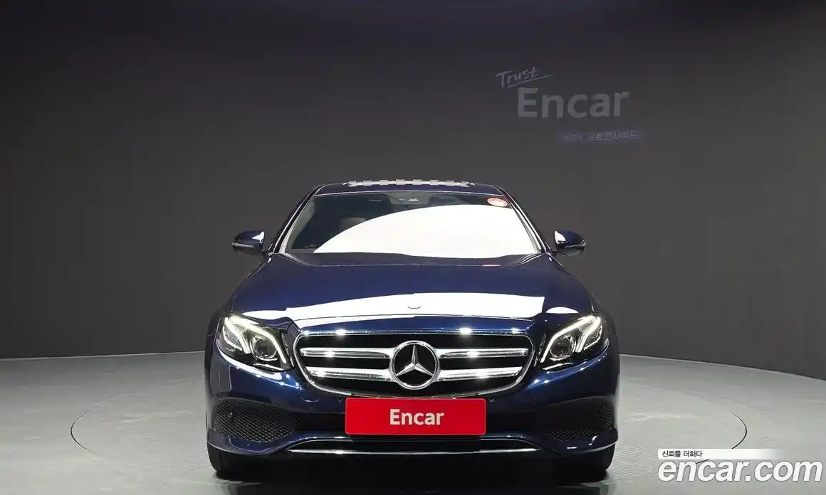 Mercedes-Benz E-Class 2020 1.9 Автомат в Москве № 150767, фото 14