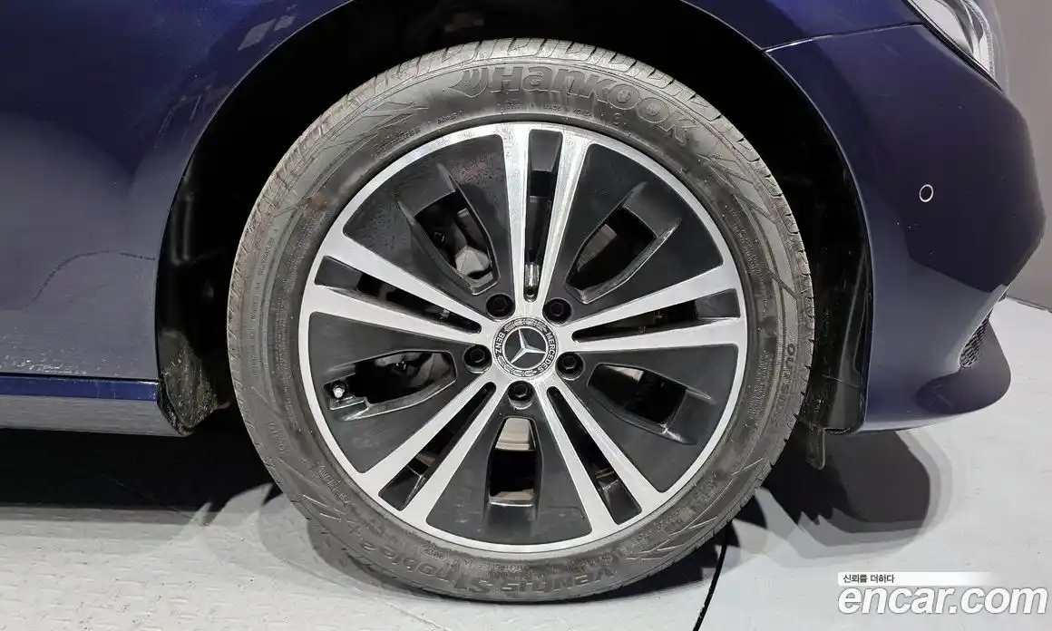 Mercedes-Benz E-Class 2020 1.9 Автомат в Москве № 150767, фото 8