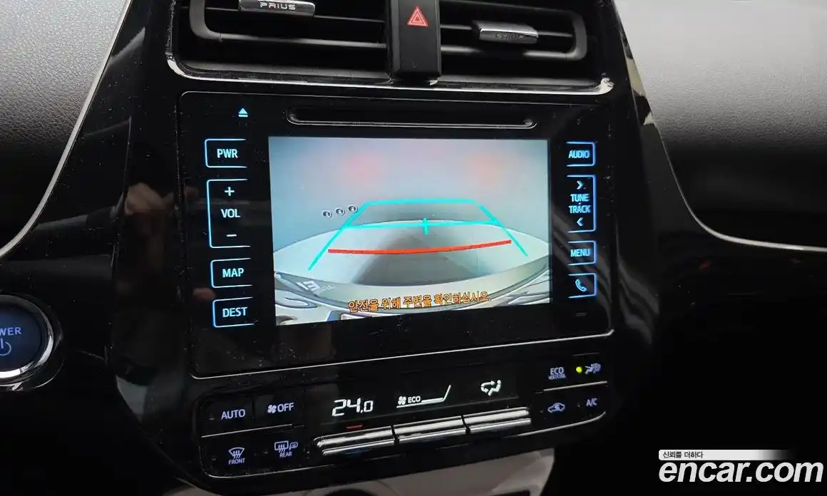 Toyota Prius 2018 1.8 Автомат в Москве № 155408, фото 11