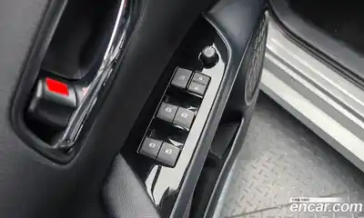 Toyota Prius 2018 1.8 Автомат в Москве № 155408, миниатюра 2