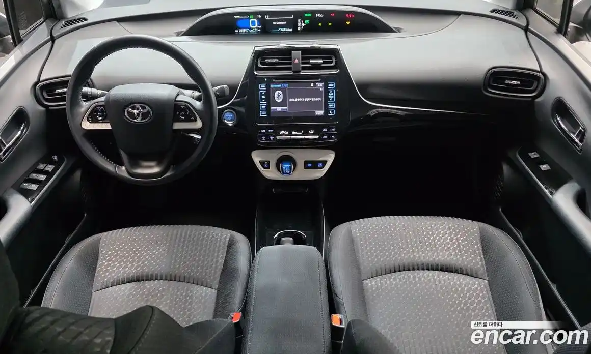 Toyota Prius 2018 1.8 Автомат в Москве № 155408, фото 4