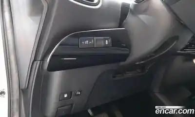 Toyota Prius 2018 1.8 Автомат в Москве № 155408, миниатюра 10