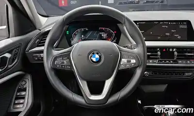 BMW 1-Series 2022 2.0 Автомат в Москве № 157219, миниатюра 8