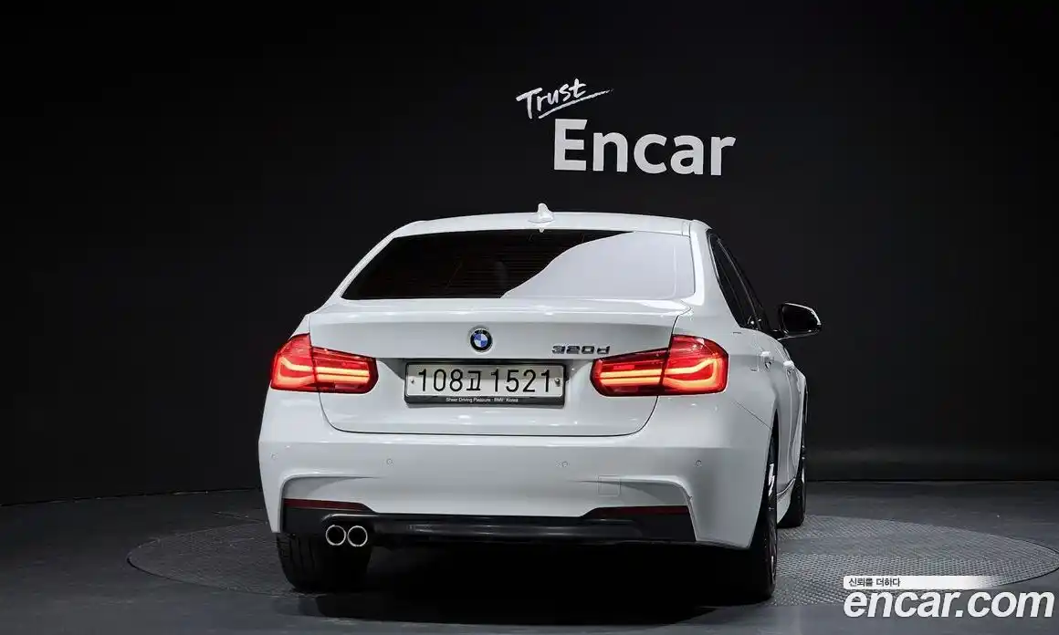 BMW 3-Series 2018 2.0 Автомат в Москве № 157736, фото 16