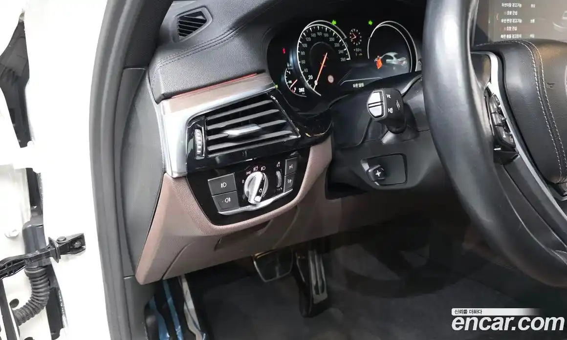 BMW 5-Series 2017 2.0 Автомат в Москве № 158472, фото 3