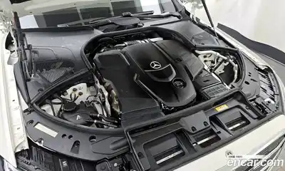 Mercedes-Benz S-Class 2023 2.9 Автомат в Москве № 160464, миниатюра 2