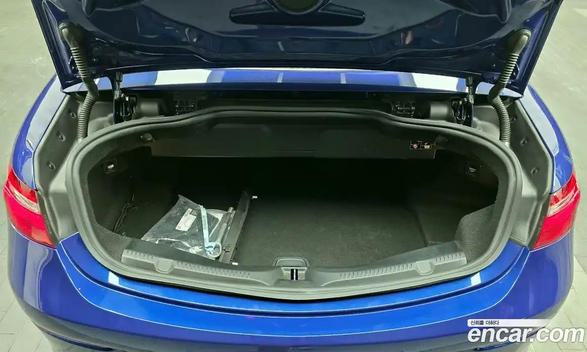 Mercedes-Benz E-Class 2020 1.9 Автомат в Москве № 160936, фото 4