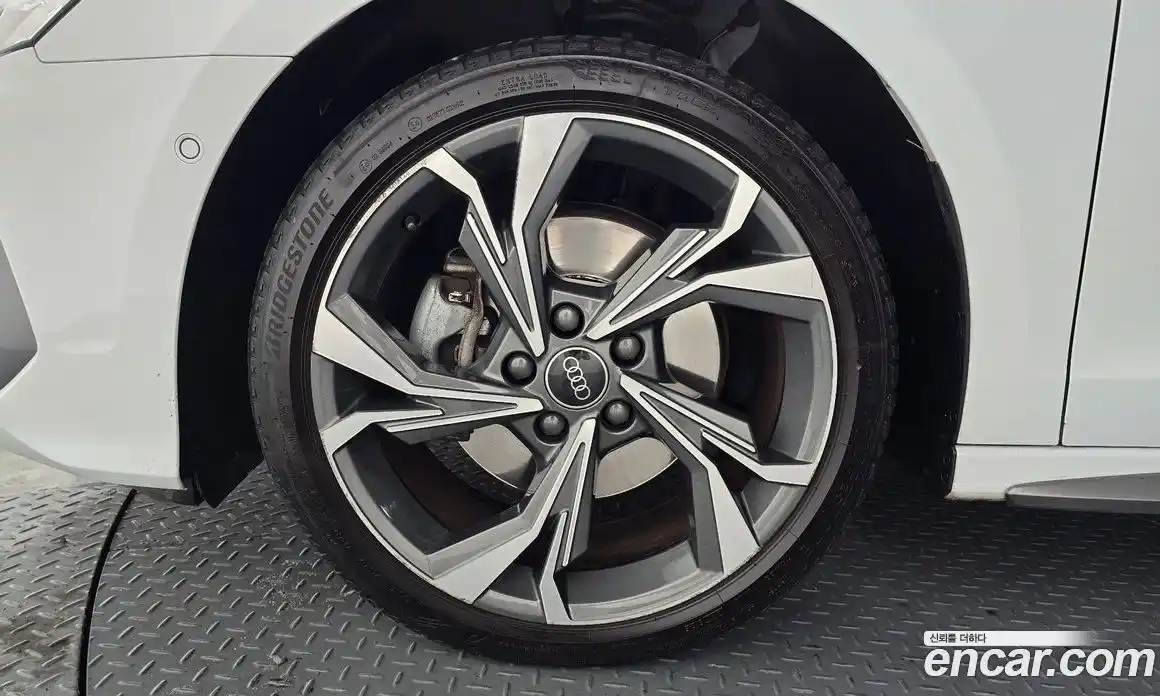 Audi A3 2023 2.0 Автомат в Москве № 162711, фото 10