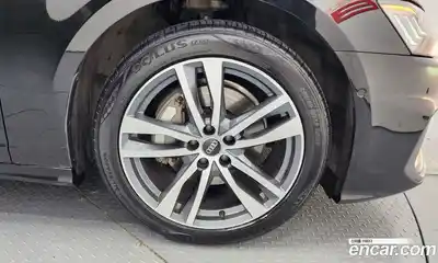 Audi A6 2023 2.0 Автомат в Москве № 162822, миниатюра 2