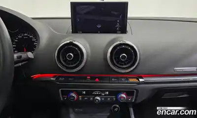 Audi A3 2018 2.0 Автомат в Москве № 162992, миниатюра 7