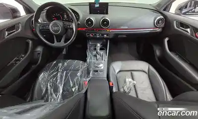 Audi A3 2018 2.0 Автомат в Москве № 162992, миниатюра 10