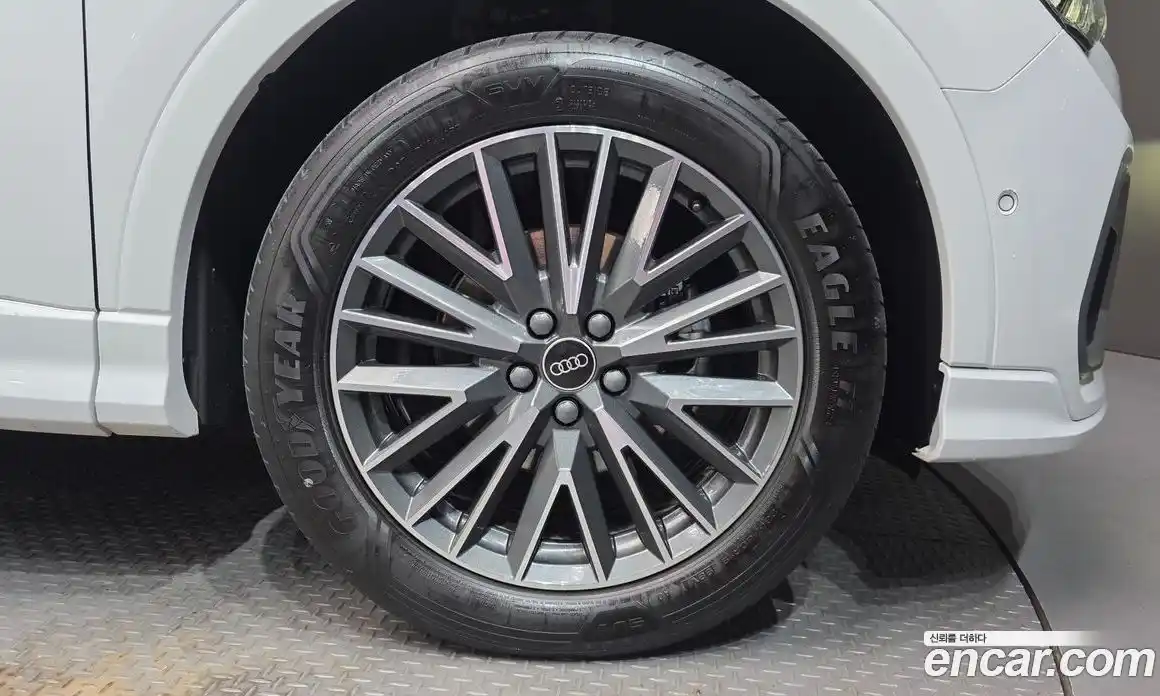 Audi Q3 2023 2.0 Автомат в Москве № 163161, фото 20