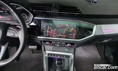 Audi Q3 2023 2.0 Автомат в Москве № 163161, миниатюра 3