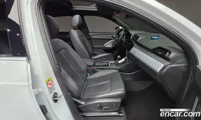 Audi Q3 2023 2.0 Автомат в Москве № 163161, миниатюра 7