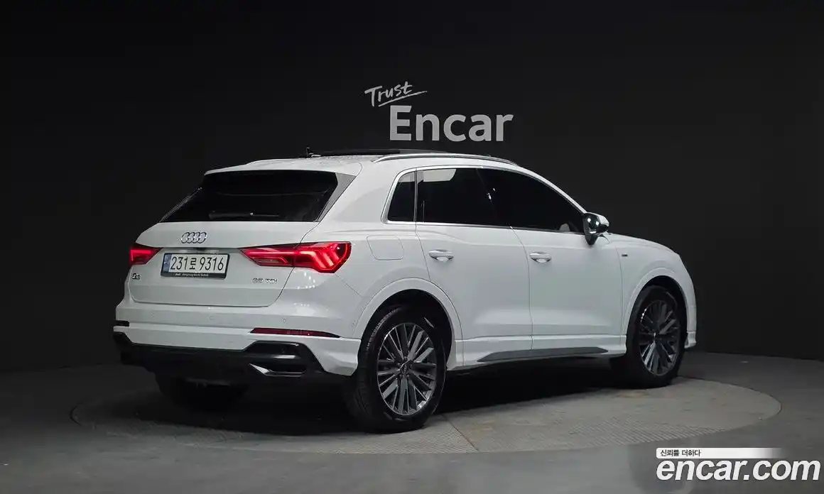 Audi Q3 2023 2.0 Автомат в Москве № 163161, фото 9