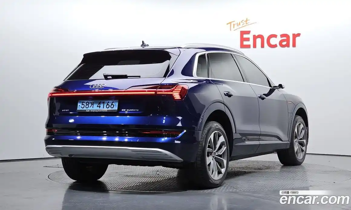 Audi e-tron 2021 0.2 Автомат в Москве № 163496, фото 18