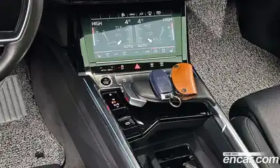 Audi e-tron 2021 0.2 Автомат в Москве № 163496, миниатюра 2