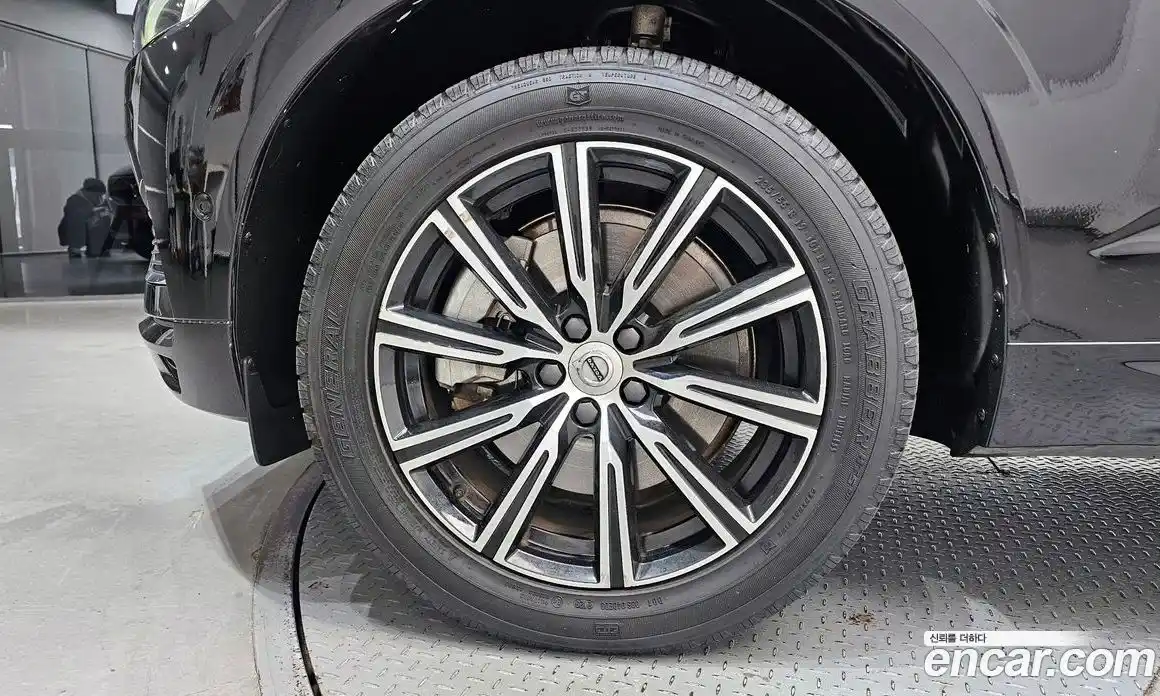 Volvo XC60 2021 2.0 Автомат в Москве № 164705, фото 16