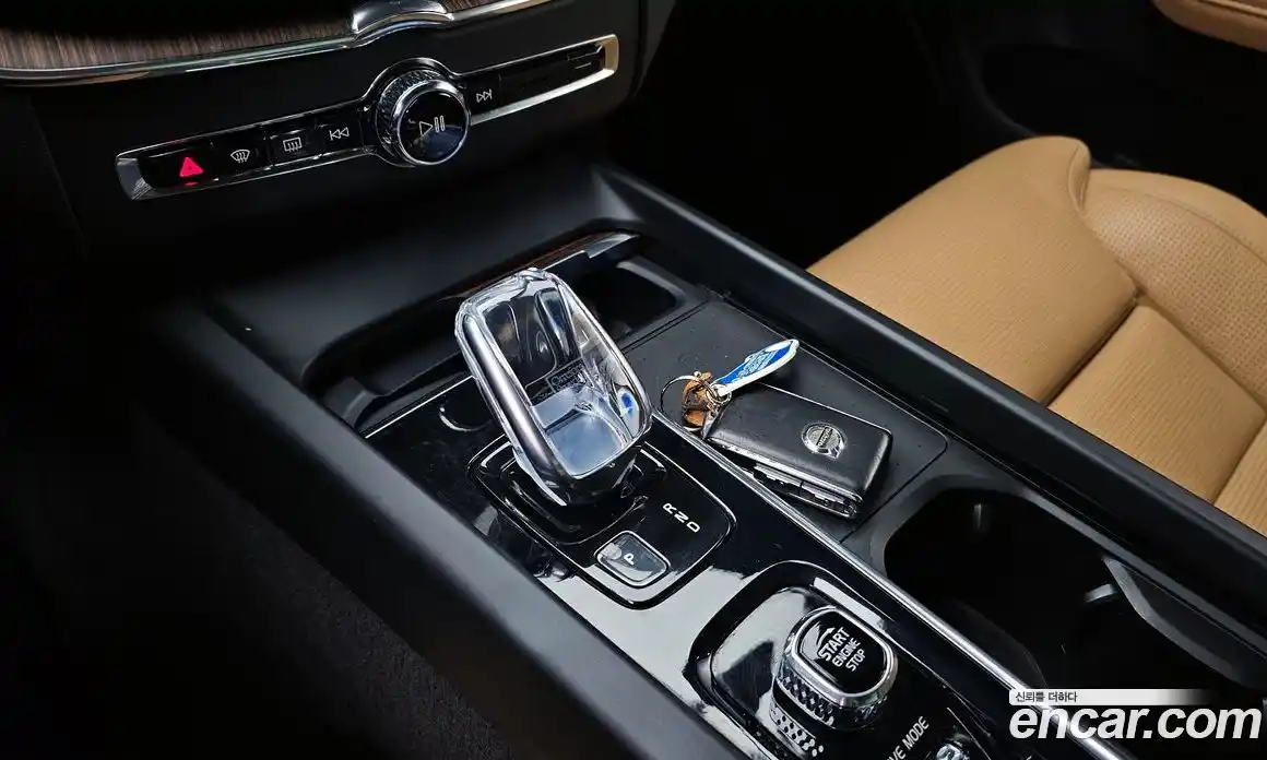 Volvo XC60 2021 2.0 Автомат в Москве № 164705, фото 20