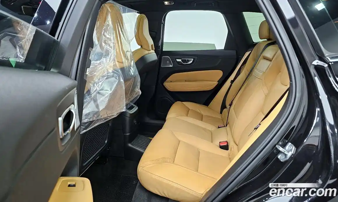 Volvo XC60 2021 2.0 Автомат в Москве № 164705, фото 5