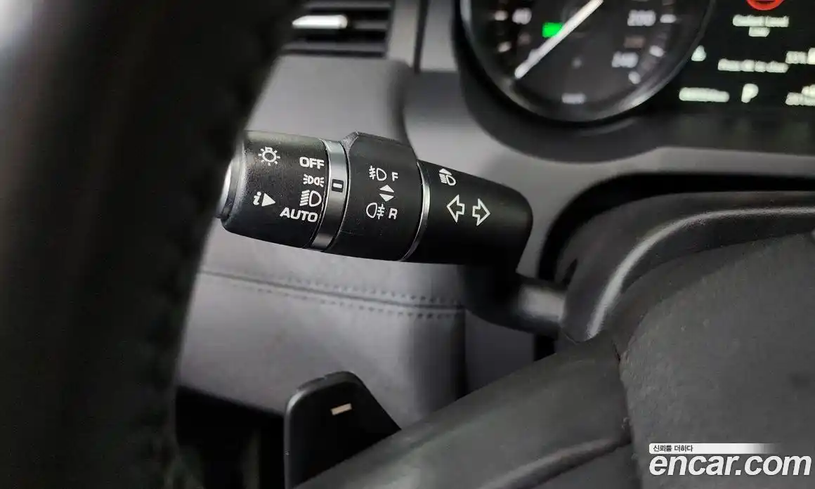 Land Rover Range-Rover Evoque 2017 2.0 Автомат в Москве № 166162, фото 5