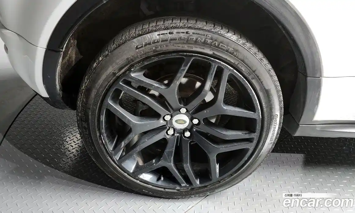 Land Rover Range-Rover Evoque 2012 2.0 Автомат в Москве № 166658, фото 3