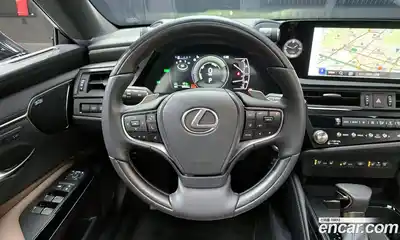 Lexus ES, 2026