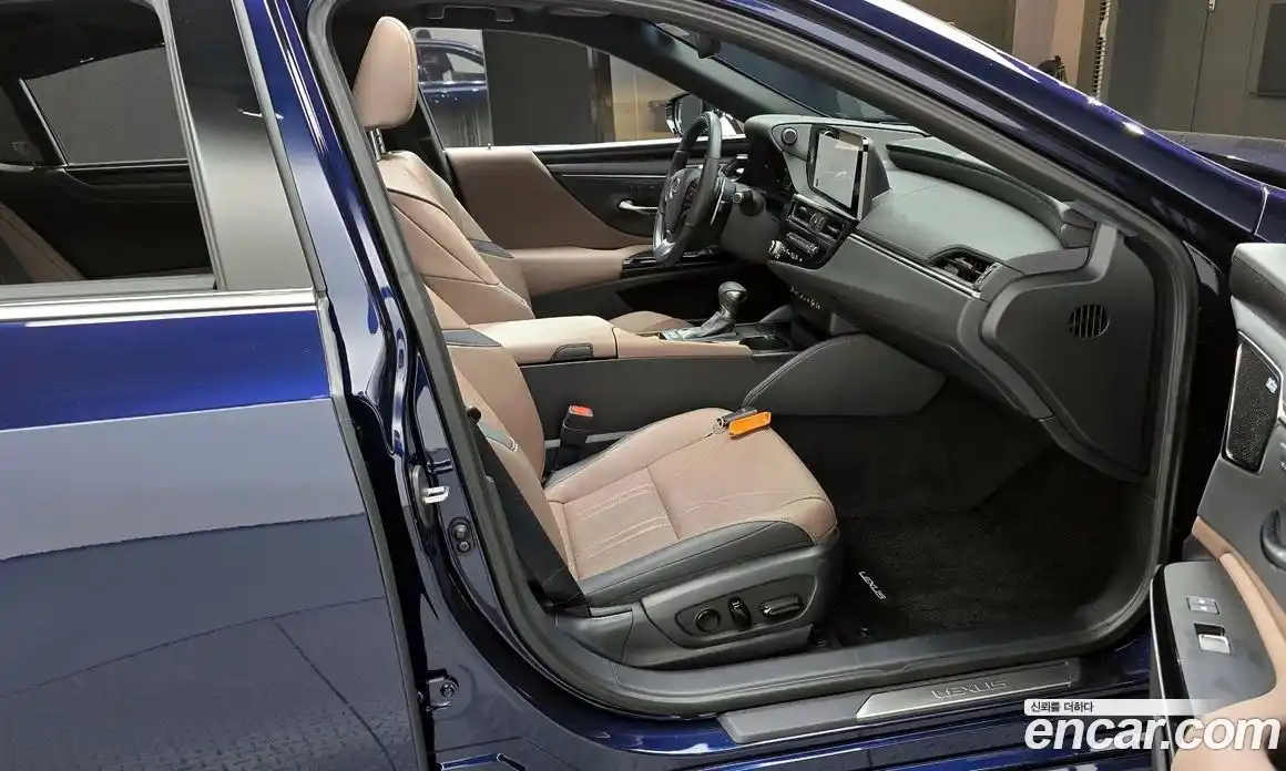 Lexus ES 2026 2.5 Автомат в Москве № 167968, фото 16