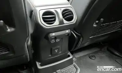 Jeep Wrangler 2024 2.0 Автомат в Москве № 169514, миниатюра 10