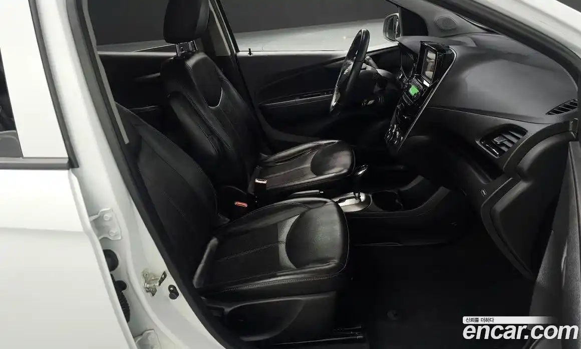 Chevrolet Spark 2016 1.0 Автомат в Москве № 172836, фото 17