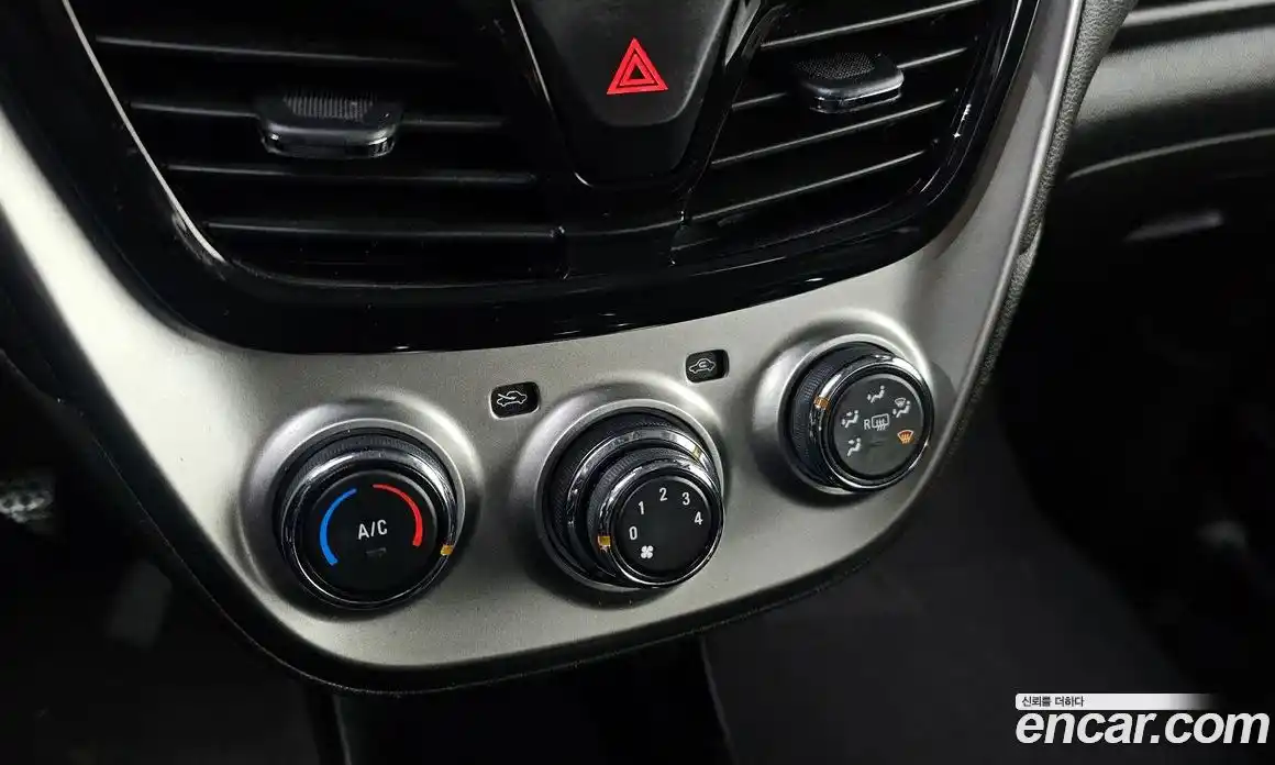 Chevrolet Spark 2016 1.0 Автомат в Москве № 172836, фото 5