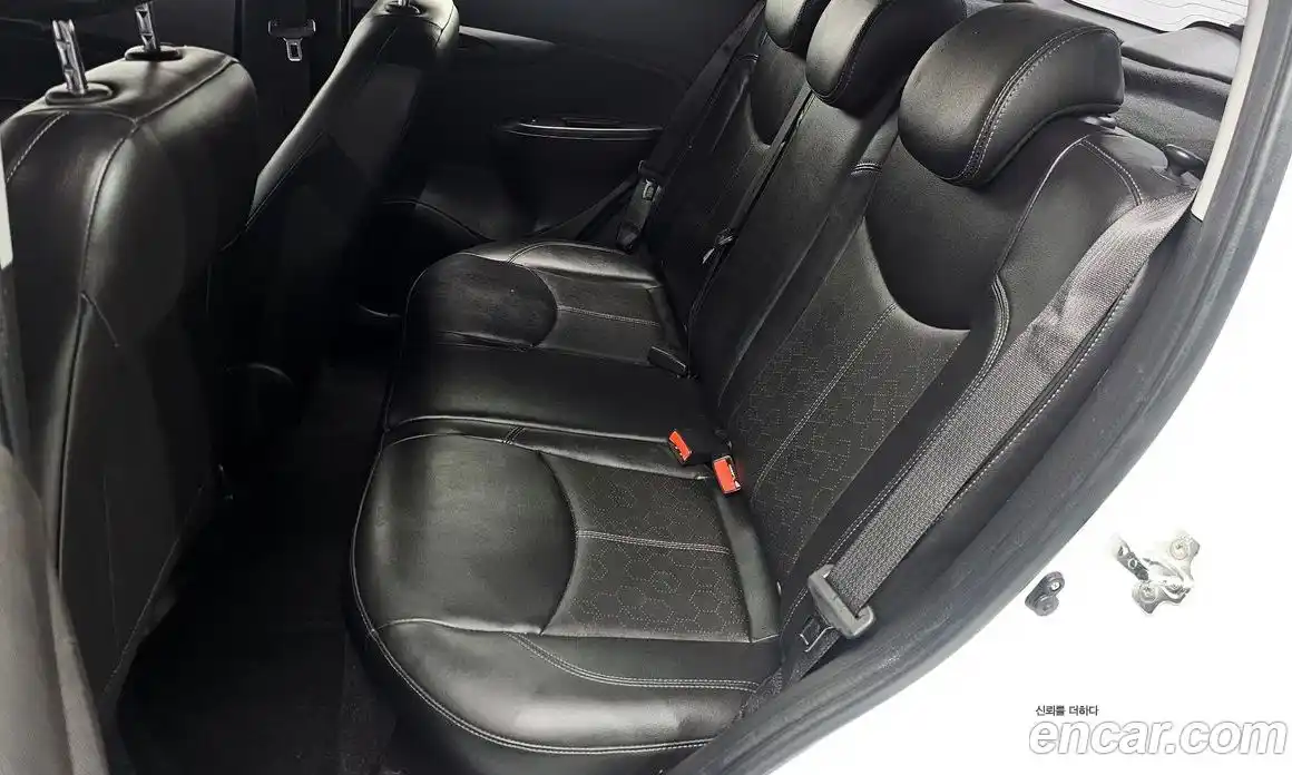 Chevrolet Spark 2016 1.0 Автомат в Москве № 172836, фото 9