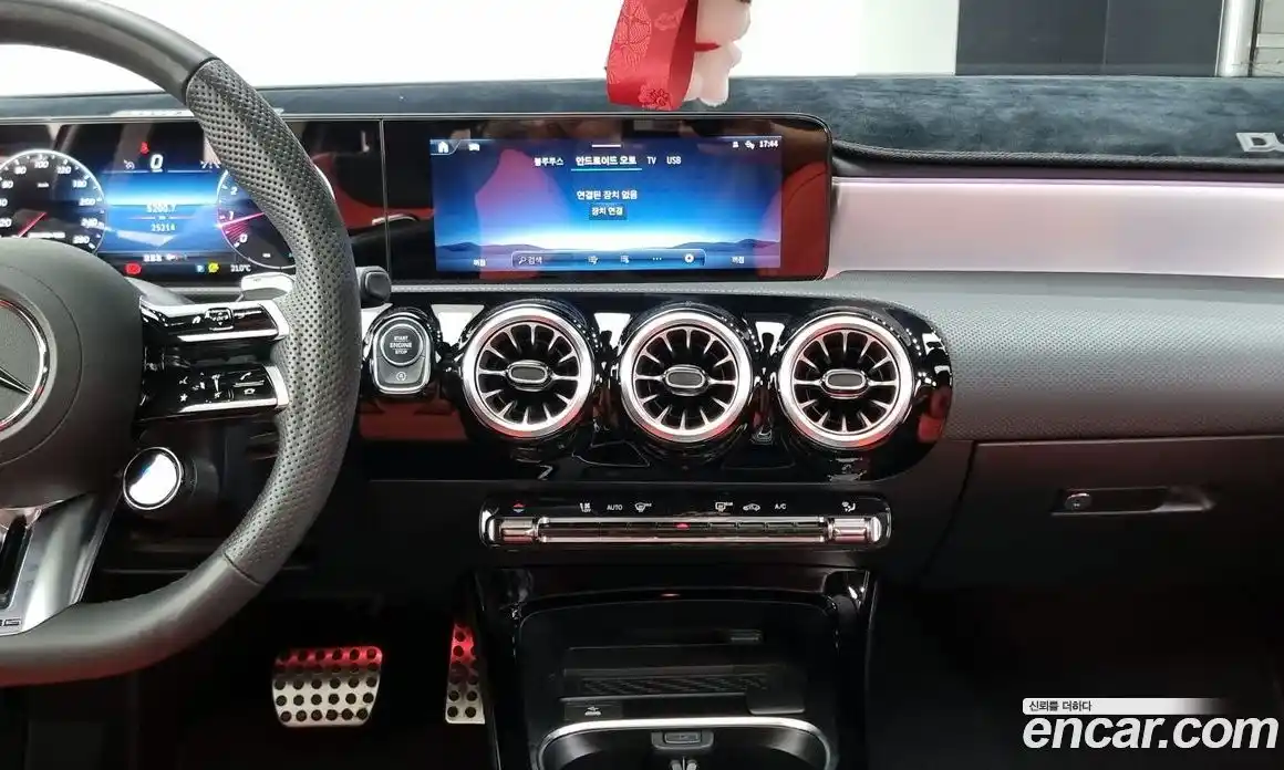 Mercedes-Benz A-Class 2024 2.0 Автомат в Москве № 178017, фото 14