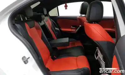 Mercedes-Benz A-Class 2024 2.0 Автомат в Москве № 178017, миниатюра 3