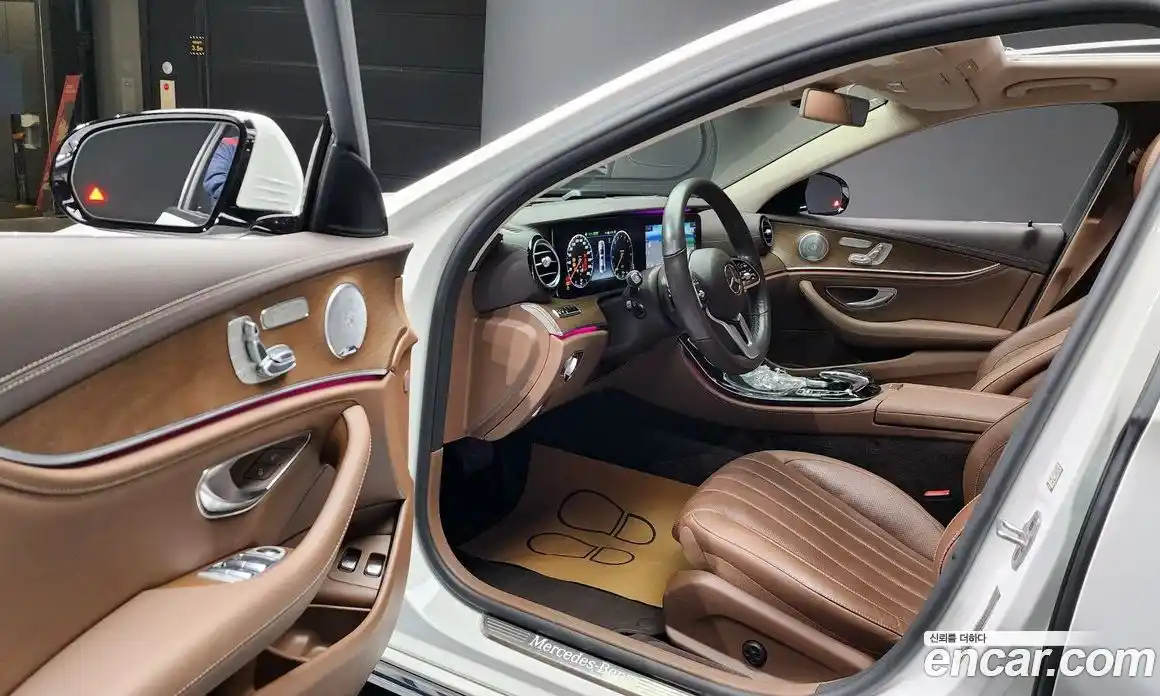 Mercedes-Benz E-Class 2020 2.0 Автомат в Москве № 179780, фото 14