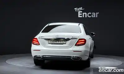 Mercedes-Benz E-Class 2020 2.0 Автомат в Москве № 179780, миниатюра 3