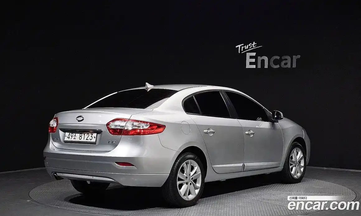 Renault SM3 2014 1.6 Автомат в Москве № 181464, фото 16