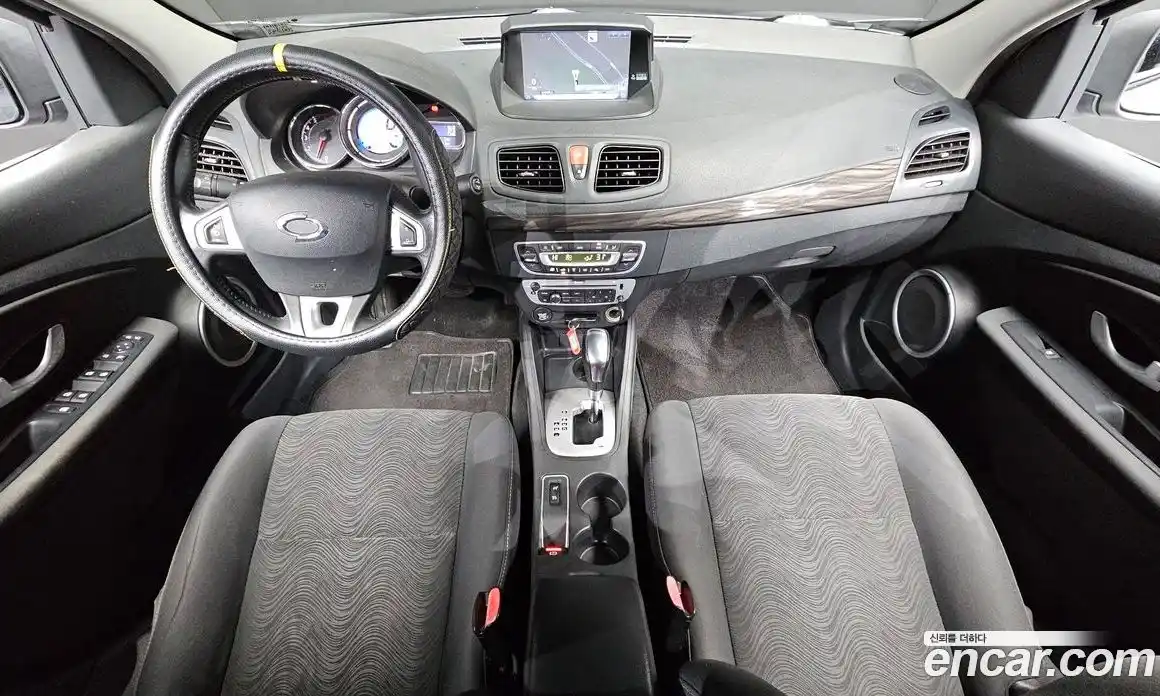 Renault SM3 2014 1.6 Автомат в Москве № 181464, фото 17