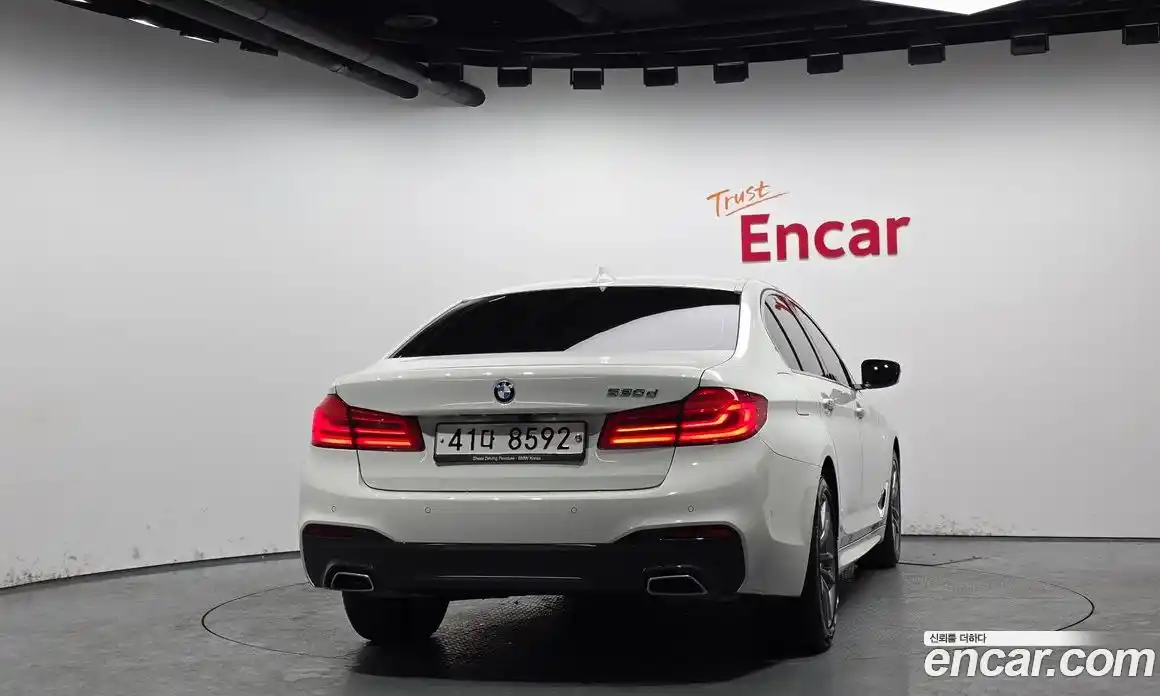 BMW 5-Series 2018 2.0 Автомат в Москве № 191297, фото 14