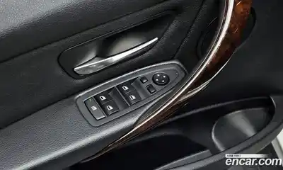 BMW 3-Series 2014 2.0 Автомат в Москве № 192421, миниатюра 8