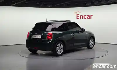 Mini Cooper 2016 1.5 Автомат в Москве № 192856, миниатюра 4