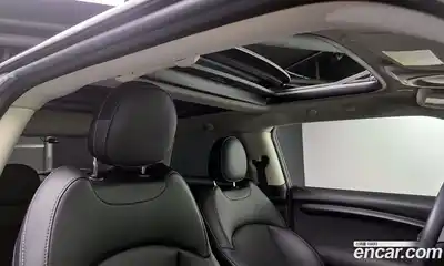 Mini Cooper 2016 1.5 Автомат в Москве № 192856, миниатюра 9