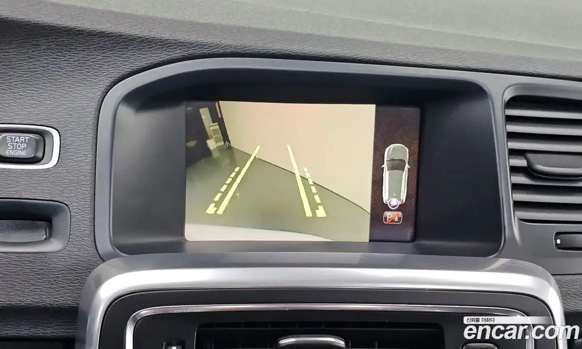 Volvo V60 2017 2.0 Автомат в Москве № 194776, фото 15