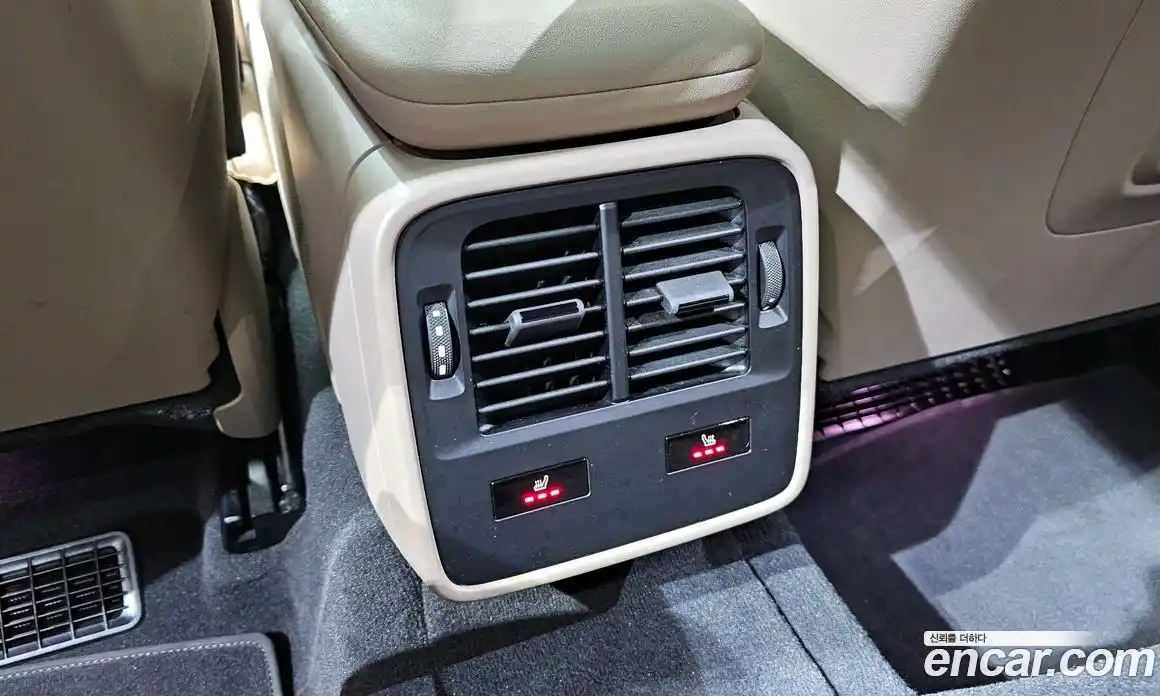 Porsche Taycan 2023 0.1 Автомат в Москве № 197261, фото 12