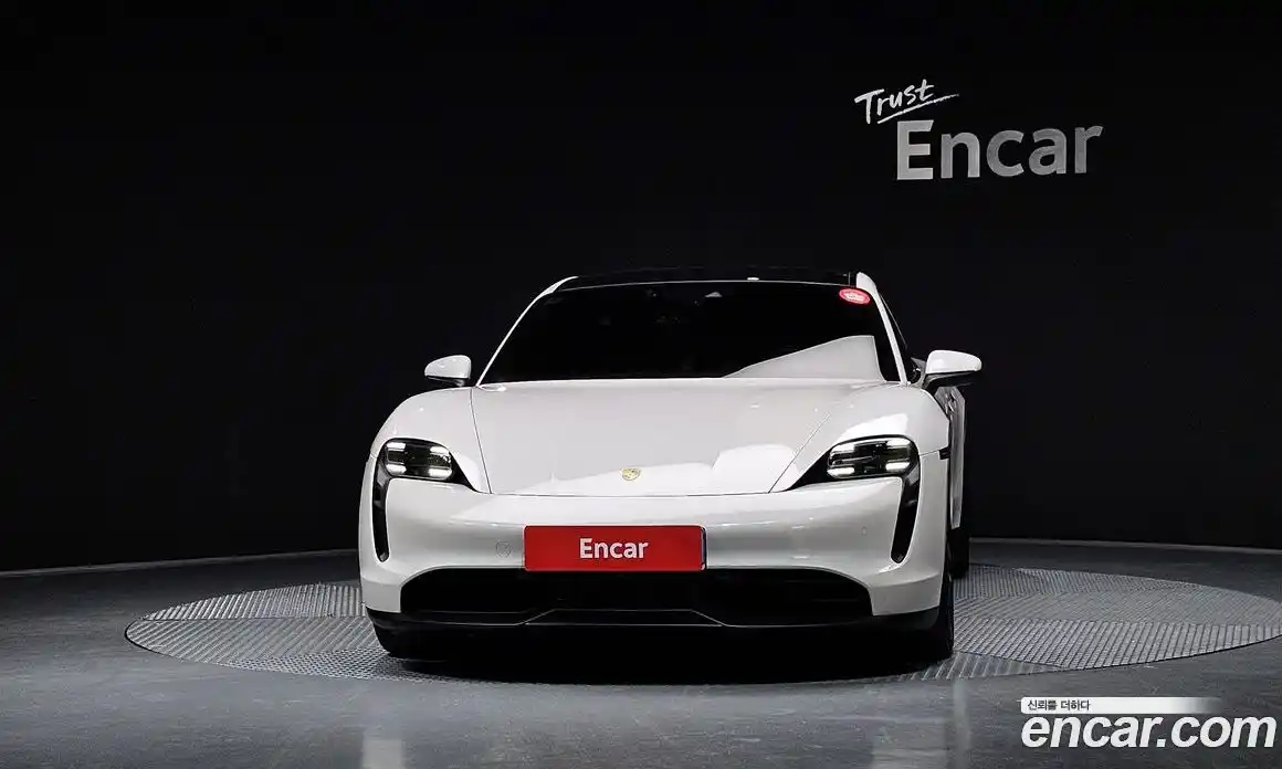 Porsche Taycan 2023 0.1 Автомат в Москве № 197261, фото 14