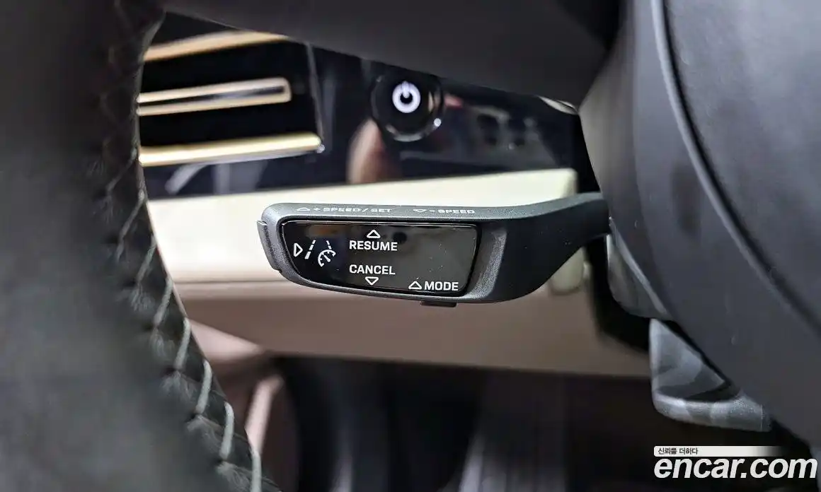 Porsche Taycan 2023 0.1 Автомат в Москве № 197261, фото 4