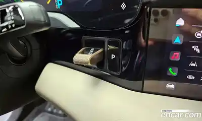 Porsche Taycan 2023 0.1 Автомат в Москве № 197261, миниатюра 5