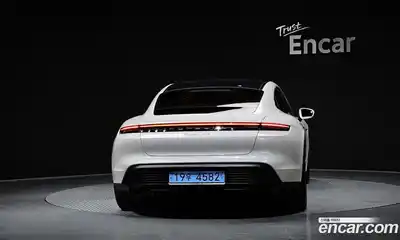 Porsche Taycan 2023 0.1 Автомат в Москве № 197261, миниатюра 8