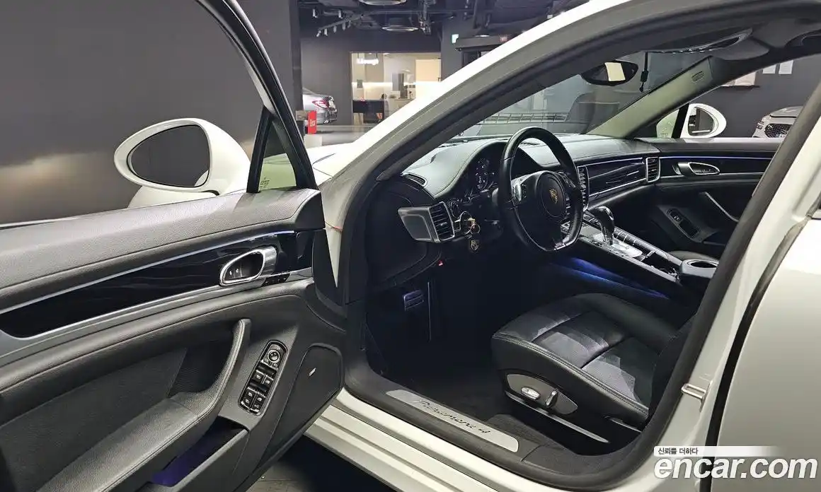 Porsche Panamera 2015 3.6 Автомат в Москве № 197658, фото 15