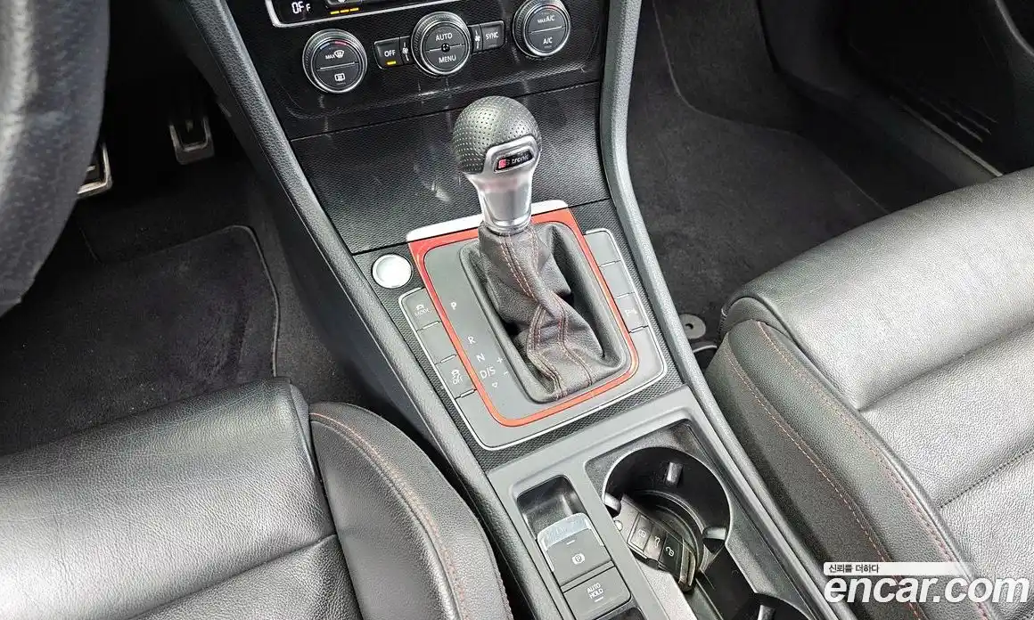 Volkswagen Golf 2015 2.0 Автомат в Москве № 199192, фото 14